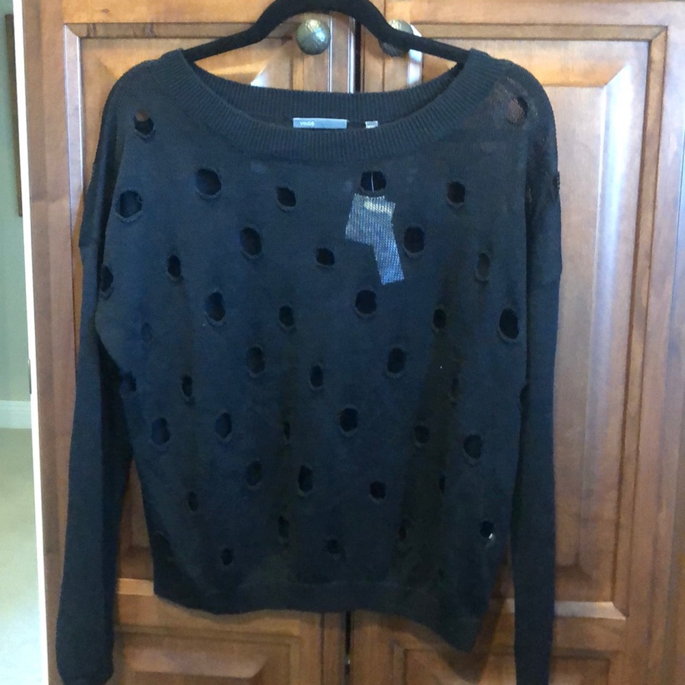 Women’s Vince black sweater brand new with tags.